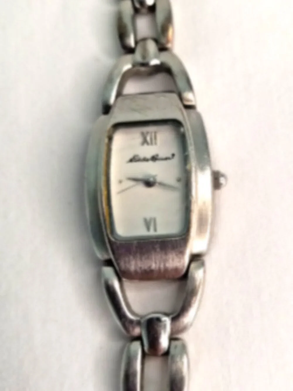 Eddie Bauer Women Silver Tone Bracelet Watch Quartz White Dial Works New Battery
